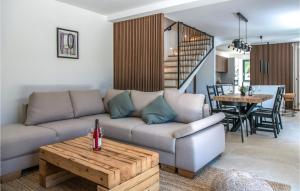 Amazing Home In Bartici With Wifi 