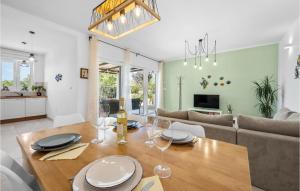 Stunning Home In Jadrija