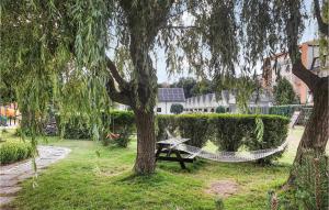 Stunning Home In Darlówko With Wifi