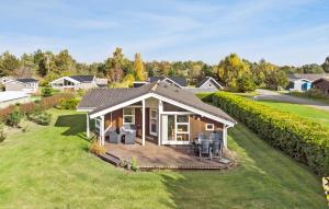 Nice Home In Væggerløse With Wifi