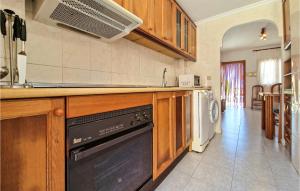 2 Bedroom Cozy Home In Torrevieja