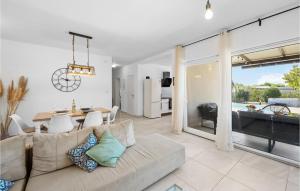 Stunning Home In Jadrija