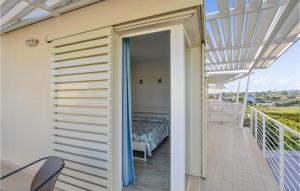 Cozy Home In Marina Di Ragusa With Wifi