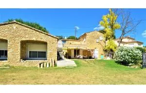 Amazing Home In Le Pin With Wifi - 高加克