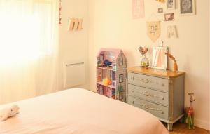 Maisons de vacances Nice Home In Pernes-Les-Fontaines : photos des chambres