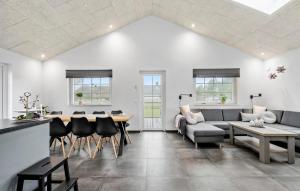 3 Bedroom Beautiful Home In Hemmet