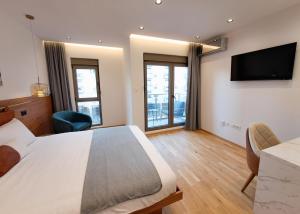 Stylish Apartment with Elegant Touches