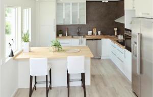 Gorgeous Home In Lammhult