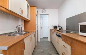 Cozy Apartment In Sanlúcar De Barrameda