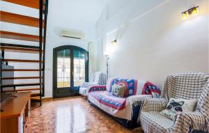 Cozy Apartment In Los Alcázares