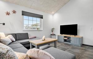 3 Bedroom Beautiful Home In Hemmet