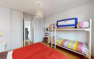 Appartements Nice Apartment In St-Georges-De-Didonne : photos des chambres