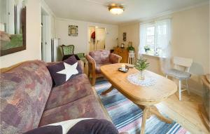 3 Bedroom Gorgeous Home In Överlida