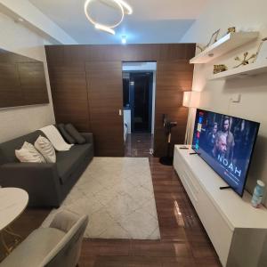 Air Residences - Pool View Balcony near Airport - 4576