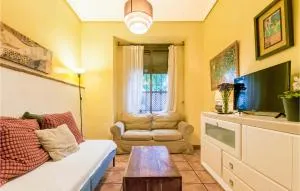 2 Bedroom Lovely Apartment In Cordoba - Bujalance
