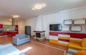 3 Bedroom Amazing Home In Caserta