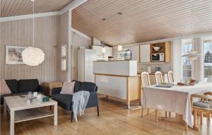 3 Bedroom Gorgeous Home In Gilleleje