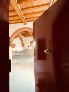 Maremosso studio by the sea with shared garden