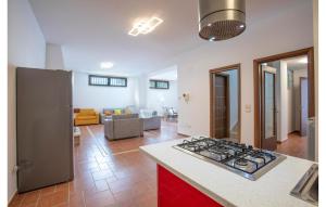 3 Bedroom Amazing Home In Caserta