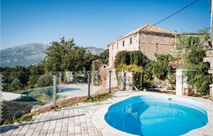 Amazing Apartment In Gruda - 3hvězdičkové hotely ve městě Gruda