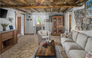 Gorgeous Home In Roc With Wifi