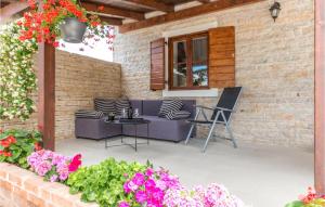 Nice Home In Lisicic With Wifi