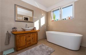 Pet Friendly Home In Srima With Wifi