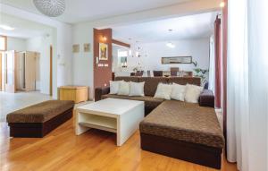 Holiday Home Kastel Luksic 12