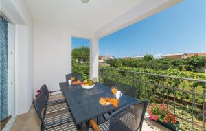 2 Bedroom Nice Home In Kastel Novi 