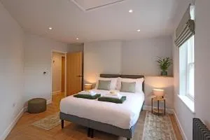 Luxurious Modern Retreat - Weston upon Trent