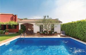 2 Bedroom Stunning Home In Fazana 