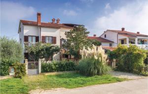 One-Bedroom Apartment In Fazana