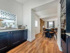 Beachey View - Uk43058