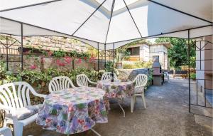 3 Bedroom Stunning Apartment In Lovran