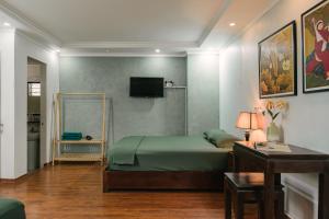 Legume House - 50m to Hoan Kiem lake