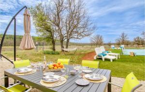 Awesome Home In Artigues