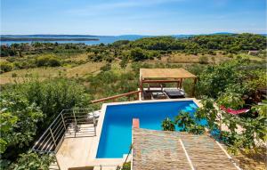 Lovely Home In Banjol With Sauna 