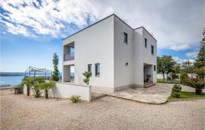 4 Bedroom Gorgeous Home In Crikvenica