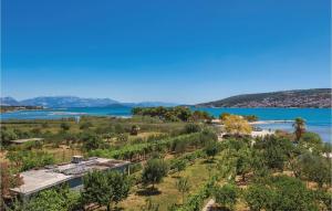 Three-Bedroom Apartment In Trogir