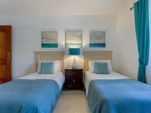 Villa Jacaranda-Pool, Sea View & Mature Garden