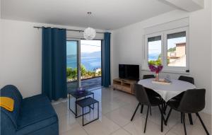 1 Bedroom Lovely Apartment In Komarna