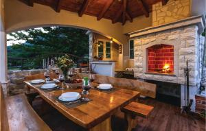 Gorgeous Home In Gata With Outdoor Swimming Pool 
