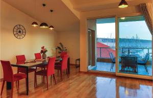 Nice Apartment In Kastel Gomilica With Wifi 