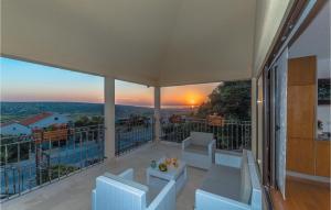 1 Bedroom Awesome Apartment In Kolan