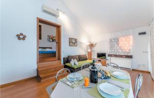 1 Bedroom Awesome Apartment In Kolan