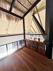 Tiki Palms Beach House - Corindi Beach