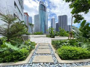 Air Residences - High Floor City View near Airport - 5759