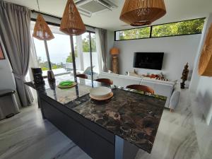 Villa Vista, piscine privée à débordement vue mer !