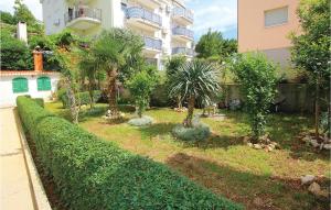 4 Bedroom Stunning Apartment In Omis 