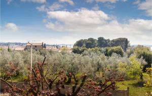 4 Bedroom Cozy Home In Fazana